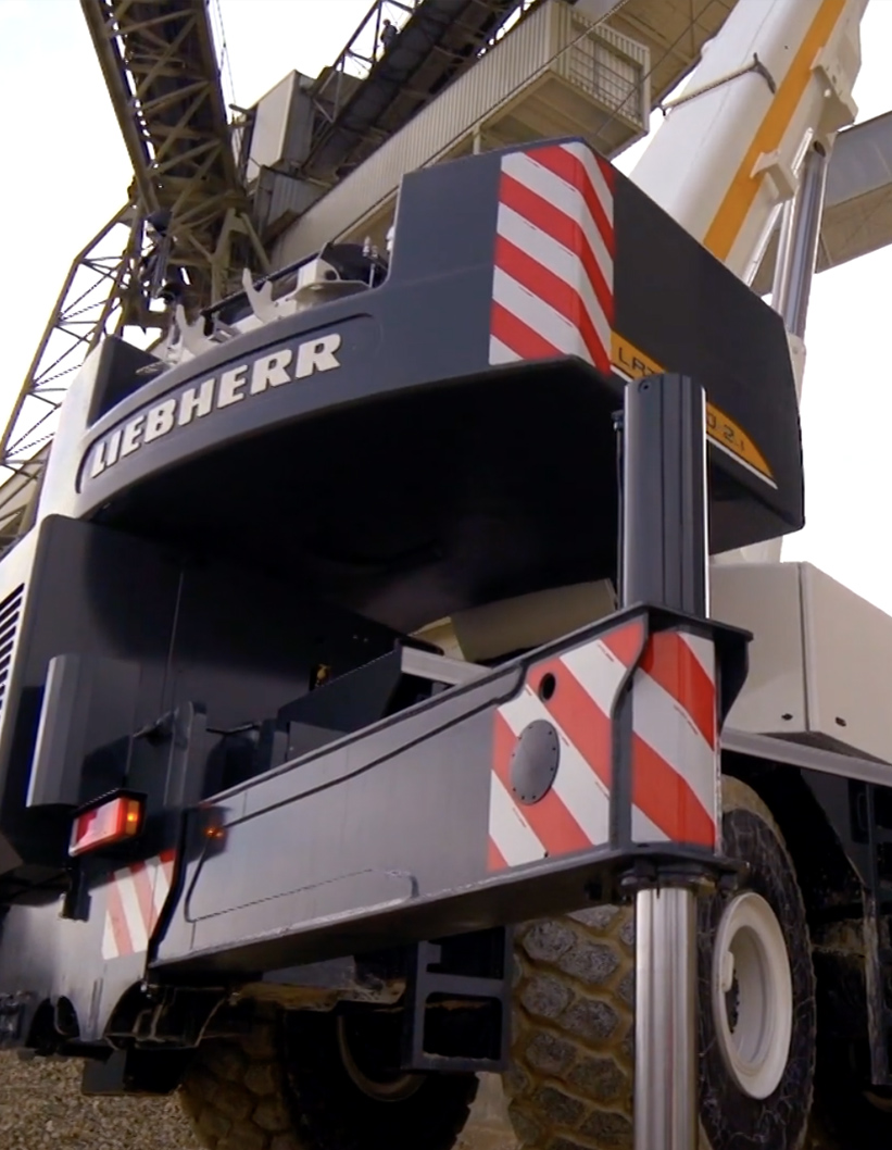 video-Liebherr-cranes.jpg