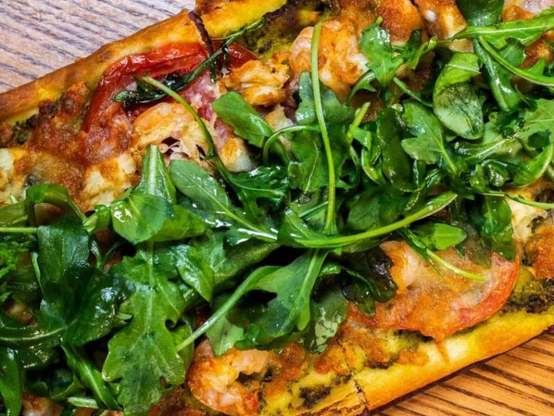 Catch 31-Seafood Flatbread.jpg