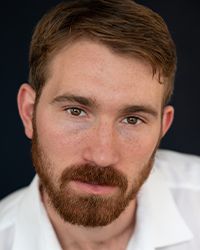 Louis Headshot (1).jpg